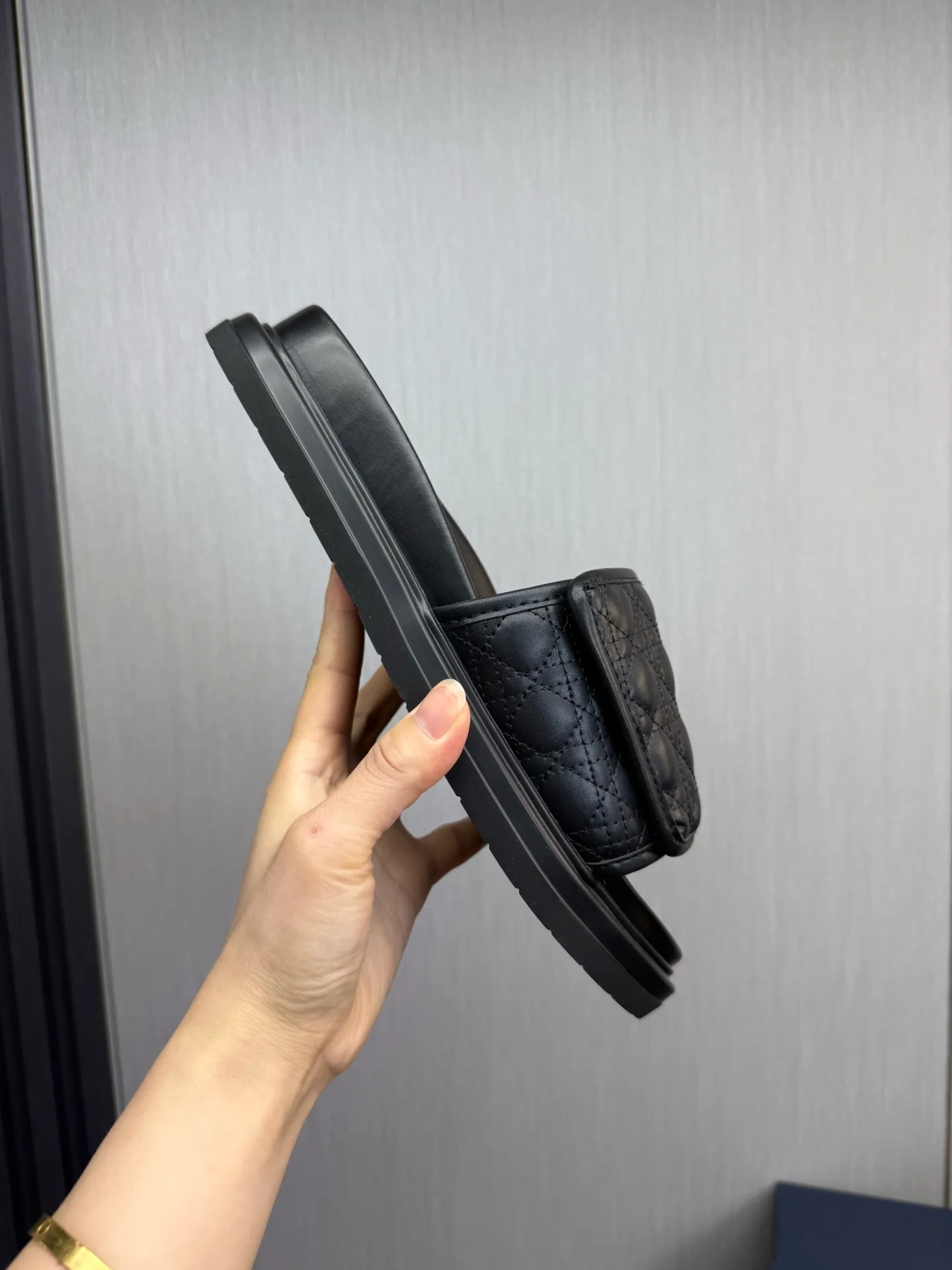 Men's shoes 💰280💰 Dior. Men's slippers 🩴Official website 1:1 production 38-45 yards 45 46 🉑️Customized original material shipped✅